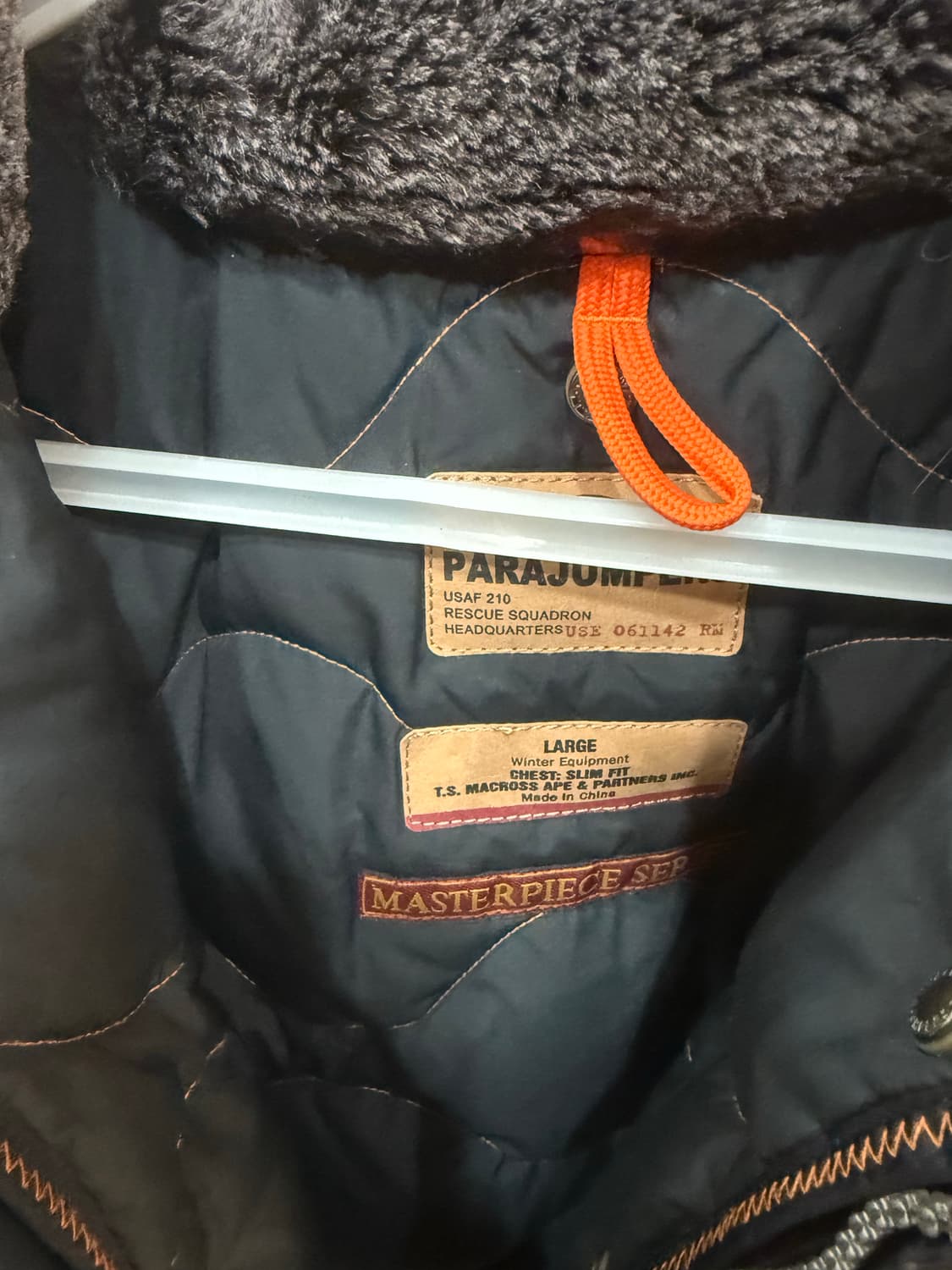 100 정품 파라점퍼스 고비패딩 팝니다 상품이미지2