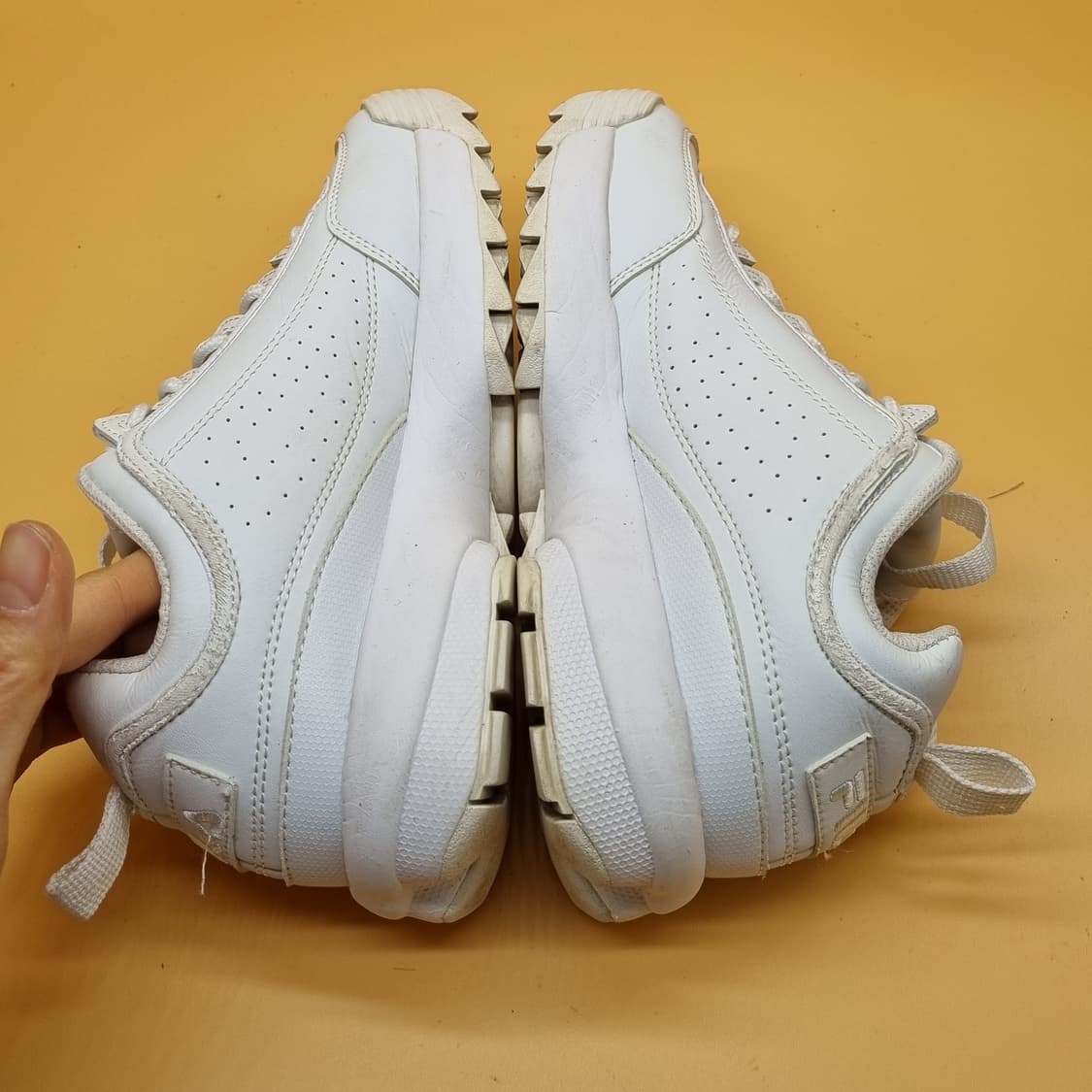 휠라 디스럽터2 여성운동화230  상품이미지4