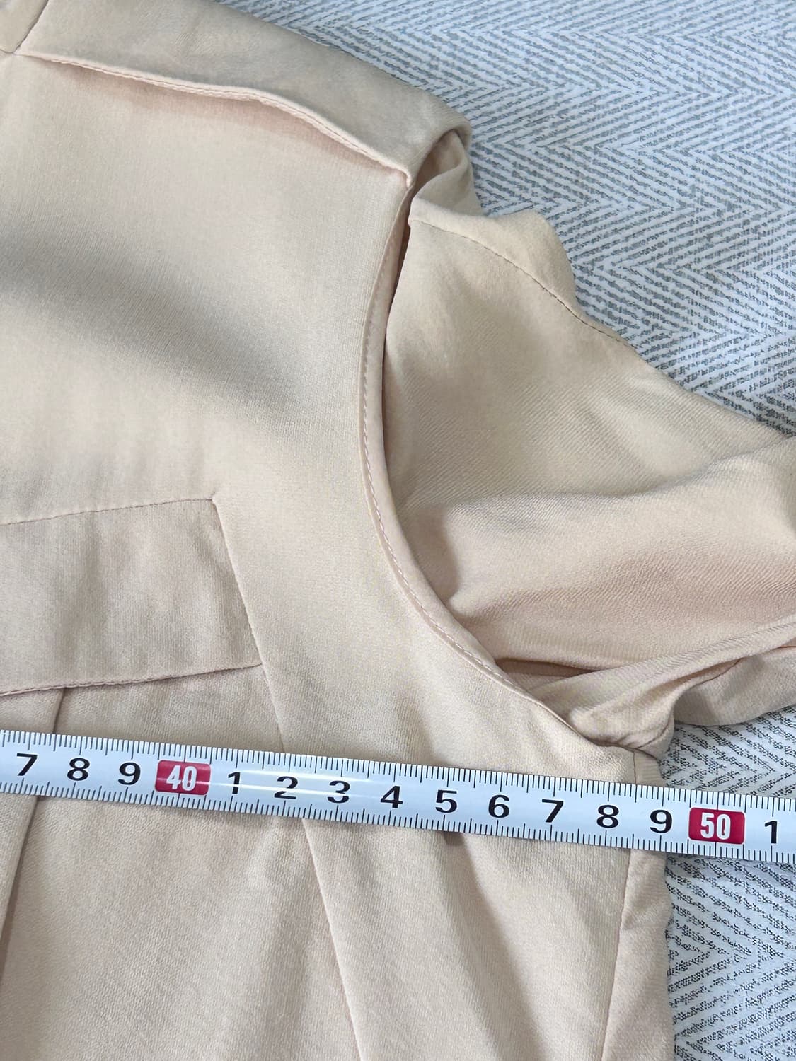 한섬 마인 MINE 실크 블라우스 금장단추 M 상품이미지10