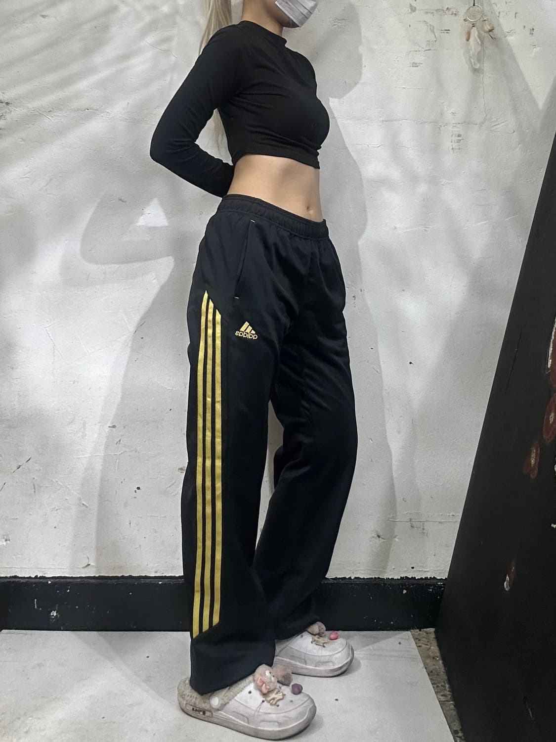 00s 아디다스 블랙 골드 삼선 와이드 팬츠 M 상품이미지1