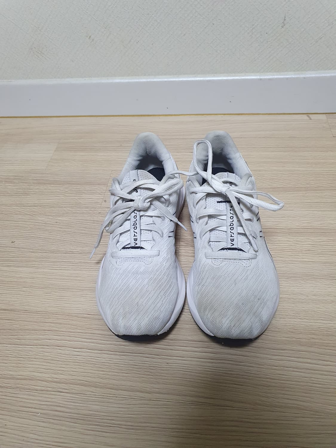 아식스 베르사블라스트4 러닝화 280 상품이미지3