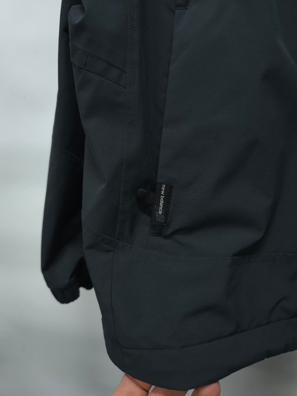 뉴발란스 투웨이 바람막이 자켓 (남성 상품이미지9