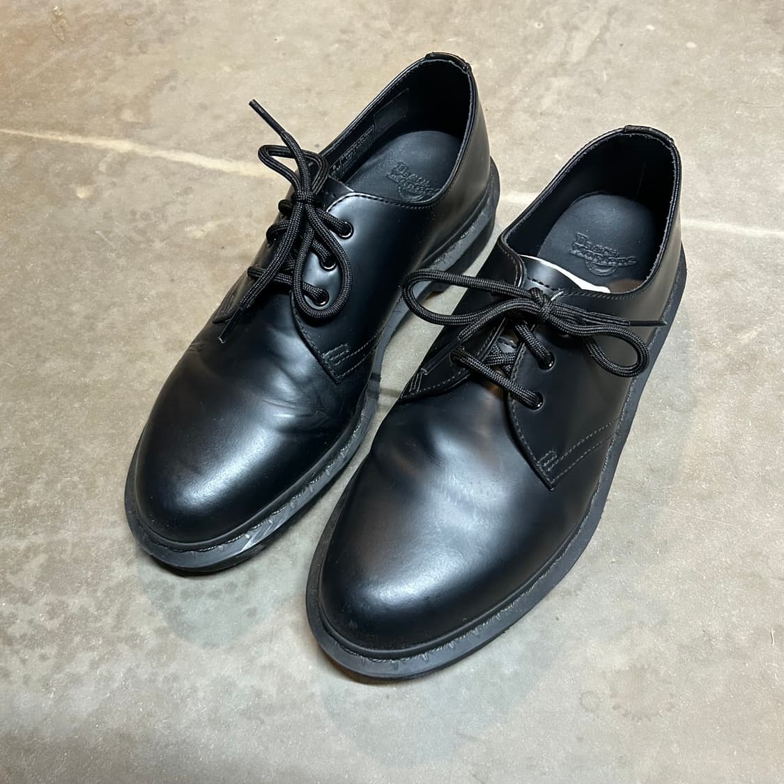 260) 닥터마틴 1461 모노 블랙 구두 더비슈즈 상품이미지1