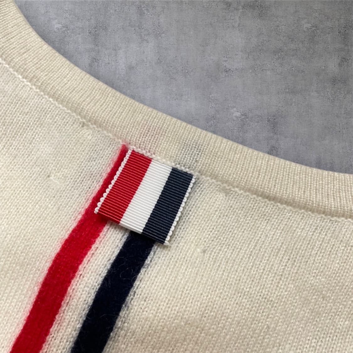 톰브라운 Thom browne 아이보리 라운드넥 니트 M 상품이미지8