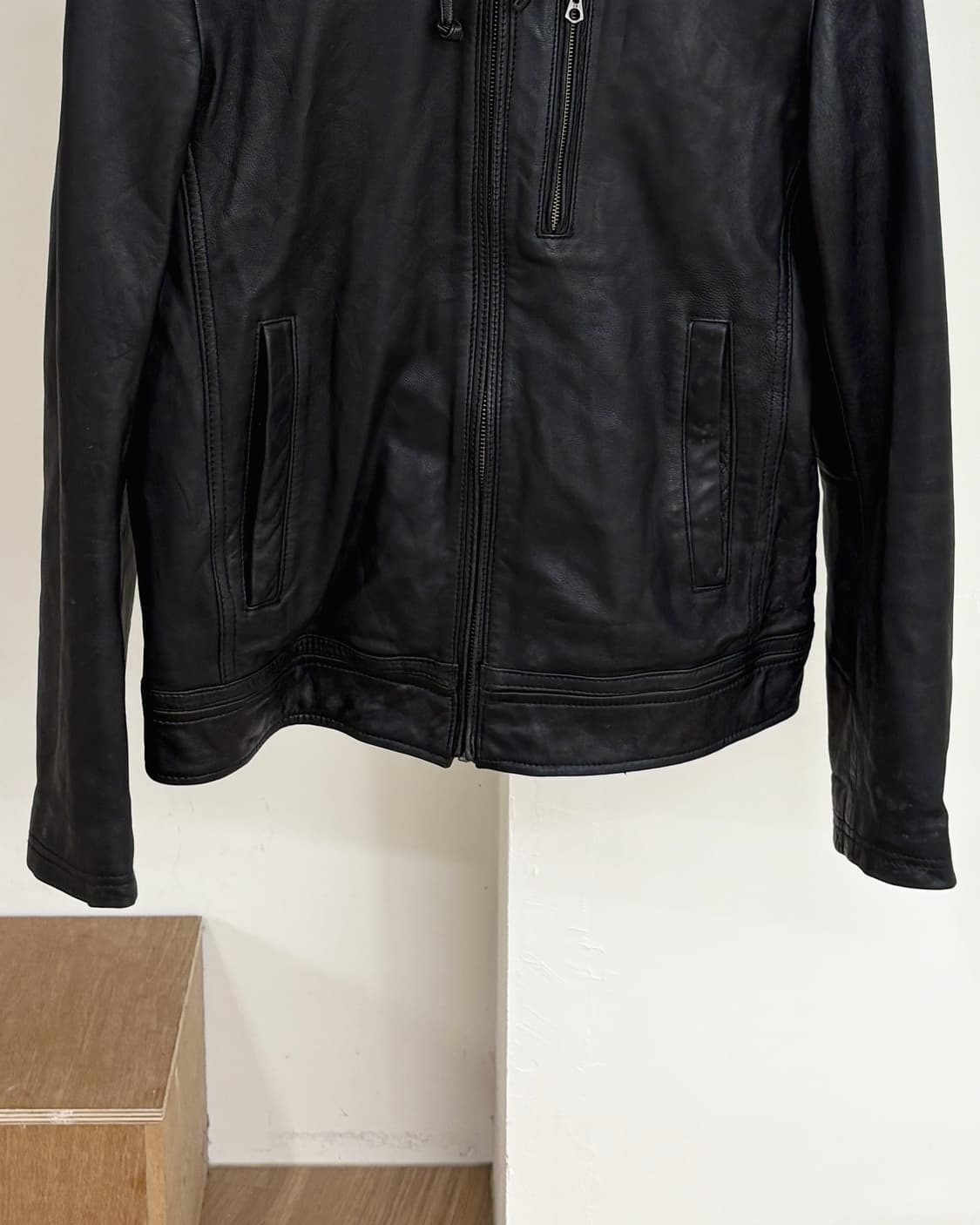 어반 리서치 블랙 쉽스킨 후디 레더 자켓 상품이미지5