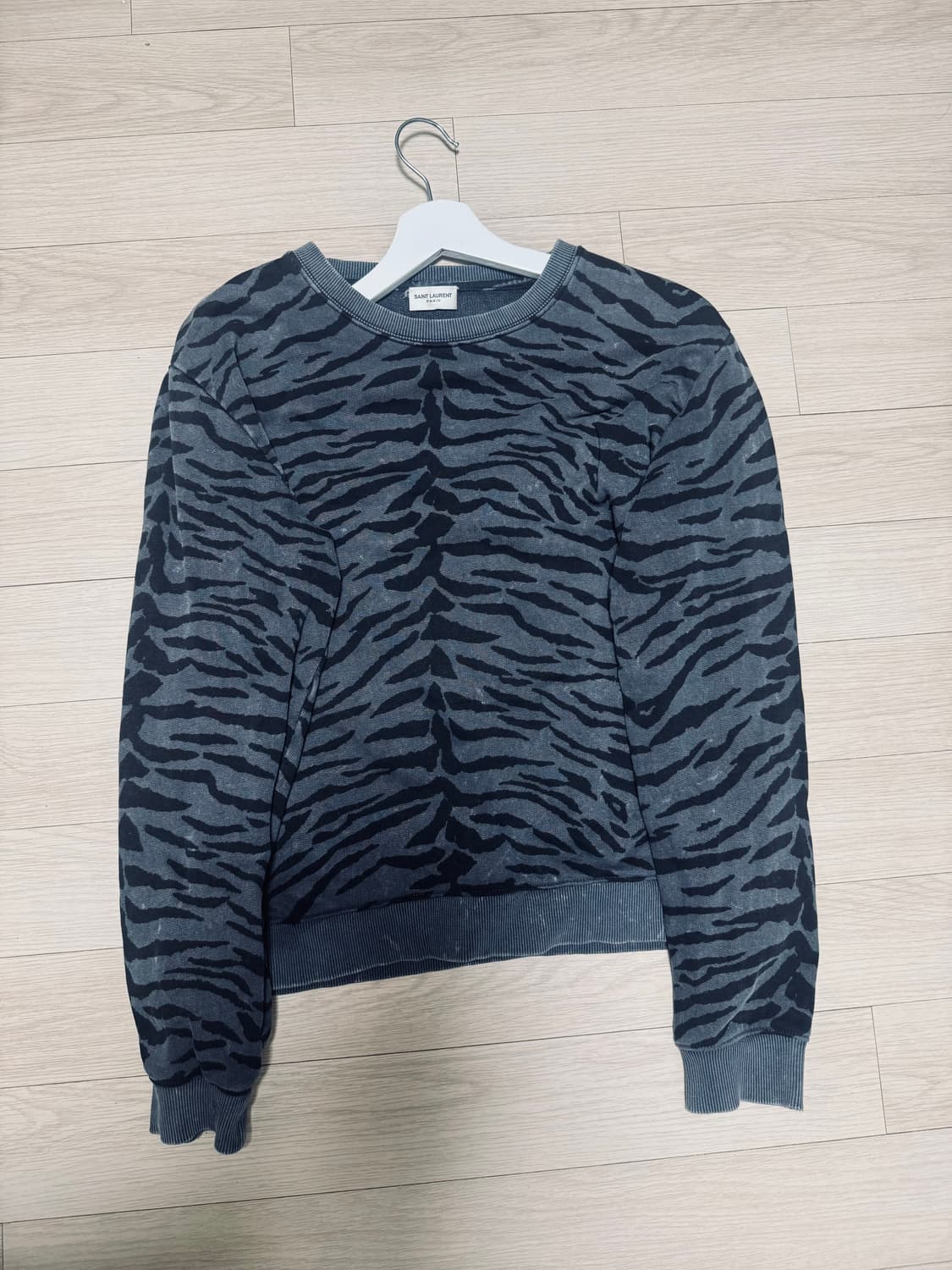 생로랑 FW2019 호랑이 프린트 스웨트셔츠 상품이미지1