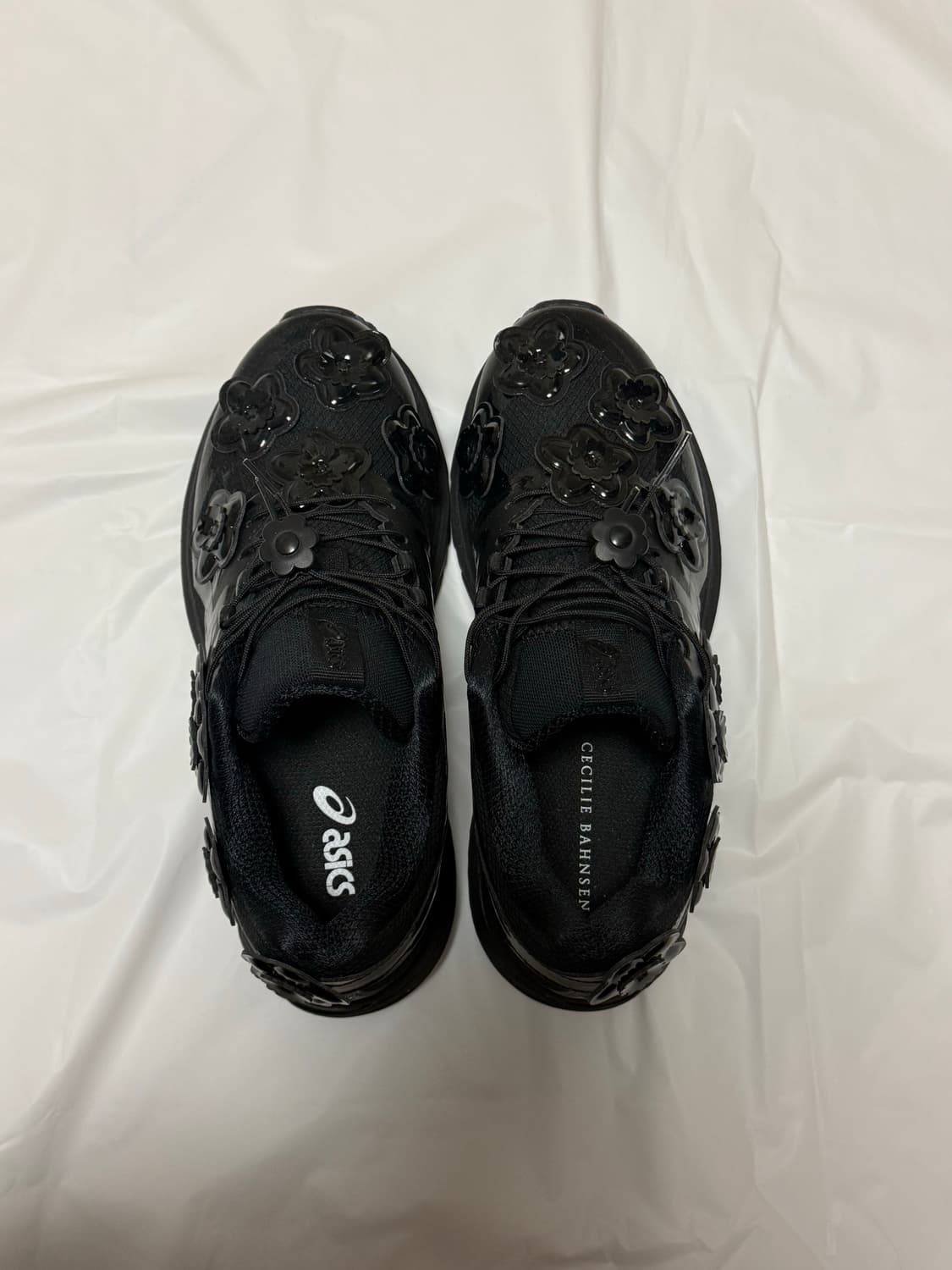 아식스x세실리아 반센 젤 터레인 블랙 235 새 상품 상품이미지2