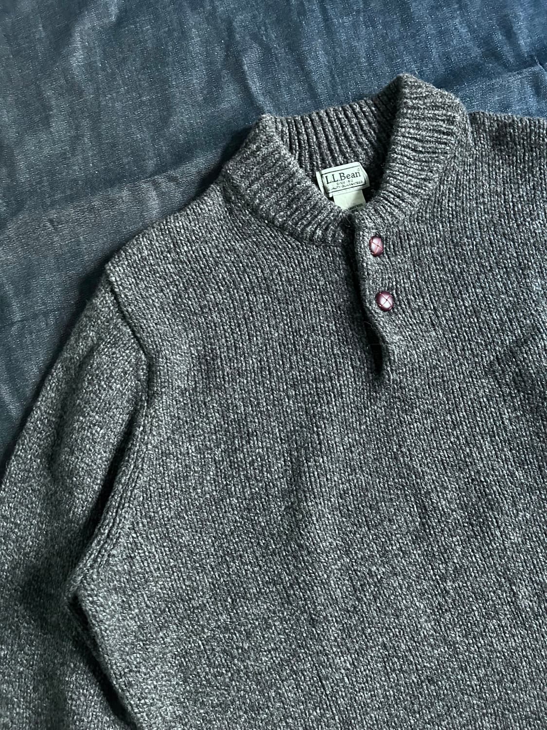 엘엘빈 2 버튼 헨리넥 램스울 스웨터 상품이미지2