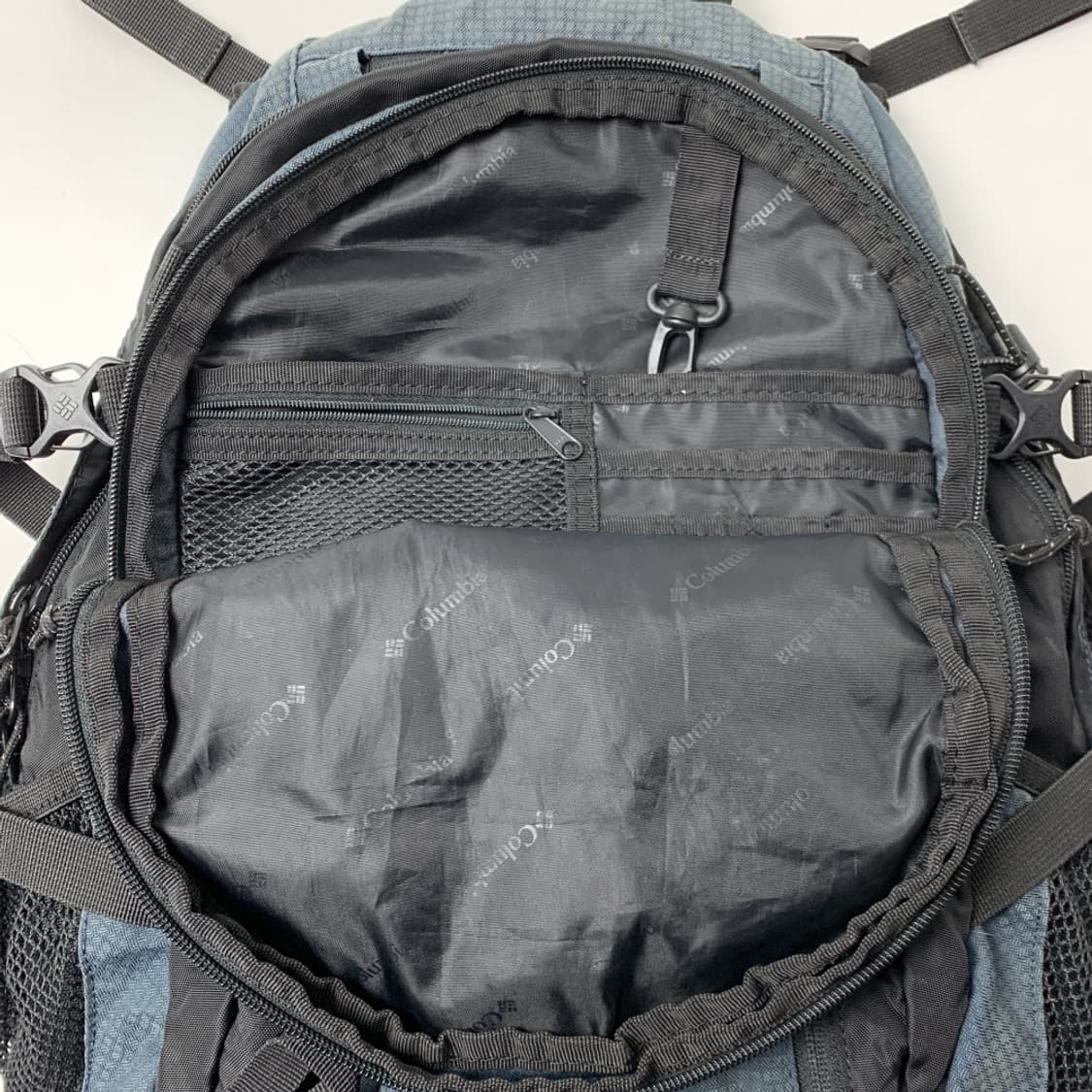 [정품/OS] 컬럼비아 Redwood 30 남여공용 백팩
 상품이미지4