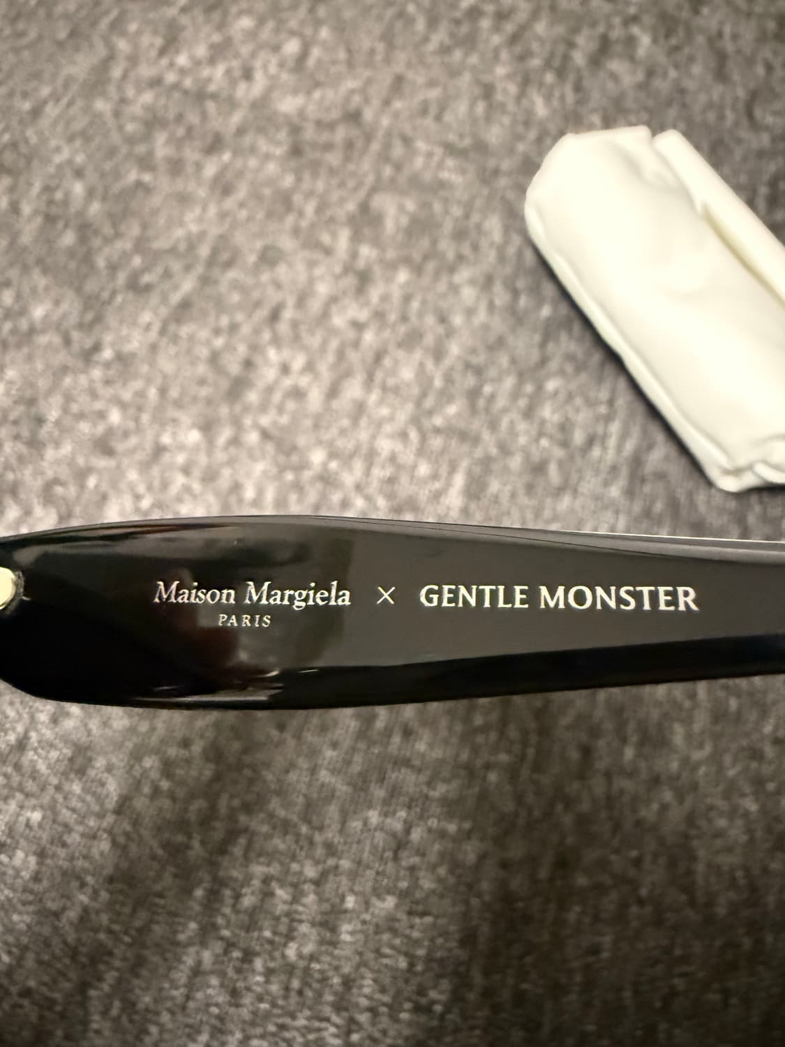 젠틀 몬스터 x 메종 마르지엘라 MM108 블랙 블랙 상품이미지5