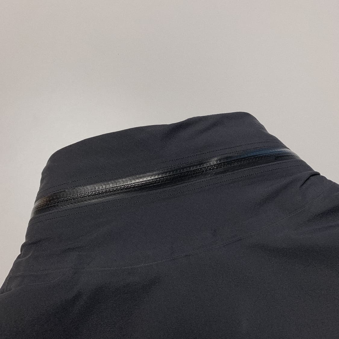 베일런스 필드 IS 자켓 상품이미지3