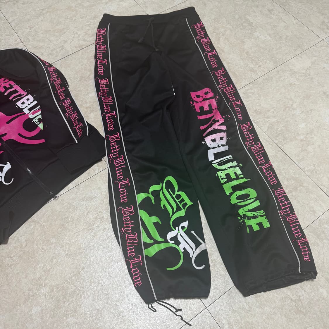 Betty’s blue 펑크 트레이닝 셋업 상품이미지3