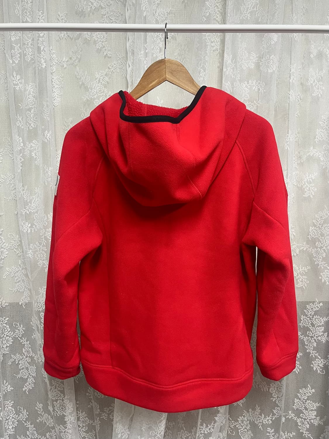 100) 데상트 스위스 스키팀 플리스 후드집업 레드 상품이미지2