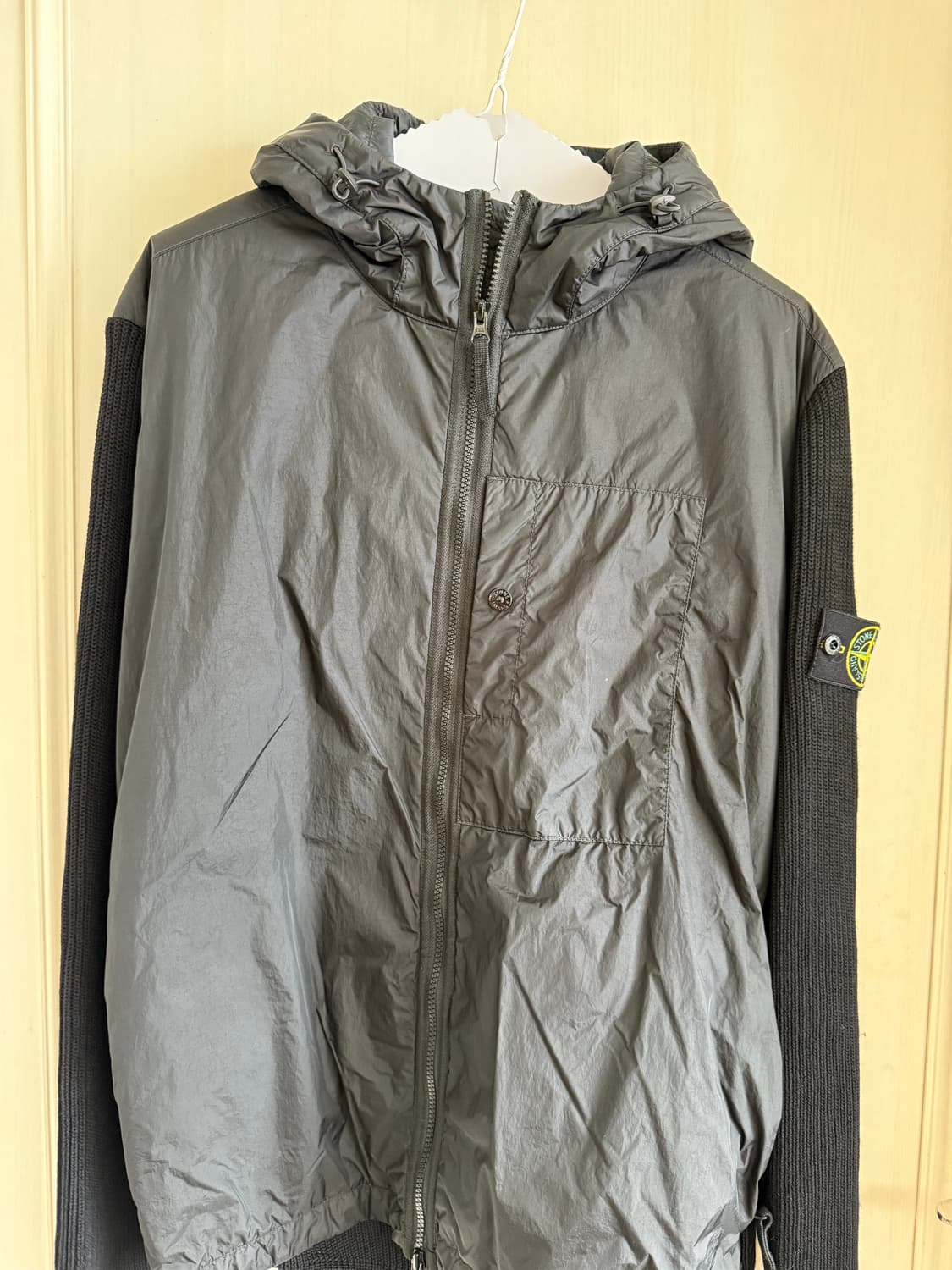 스톤아일랜드 컴퍼스 배지 재킷 상품이미지2