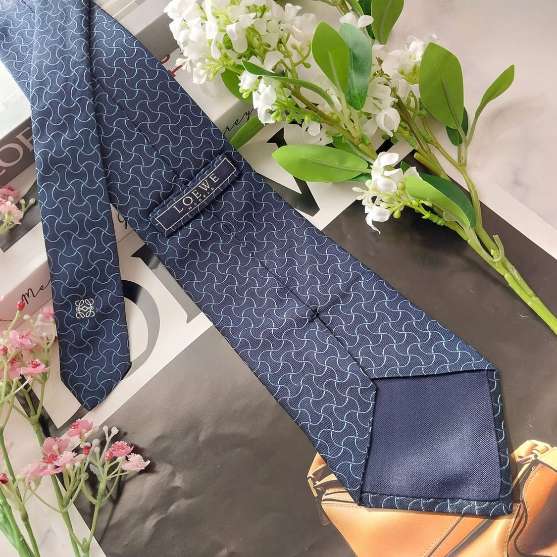 로에베 실크 자카드 패턴 넥타이 9.8cm A+등급 k2009 상품이미지5