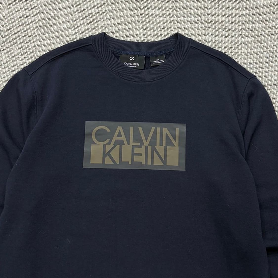 캘빈클라인 프린팅 맨투맨 v2322 상품이미지3