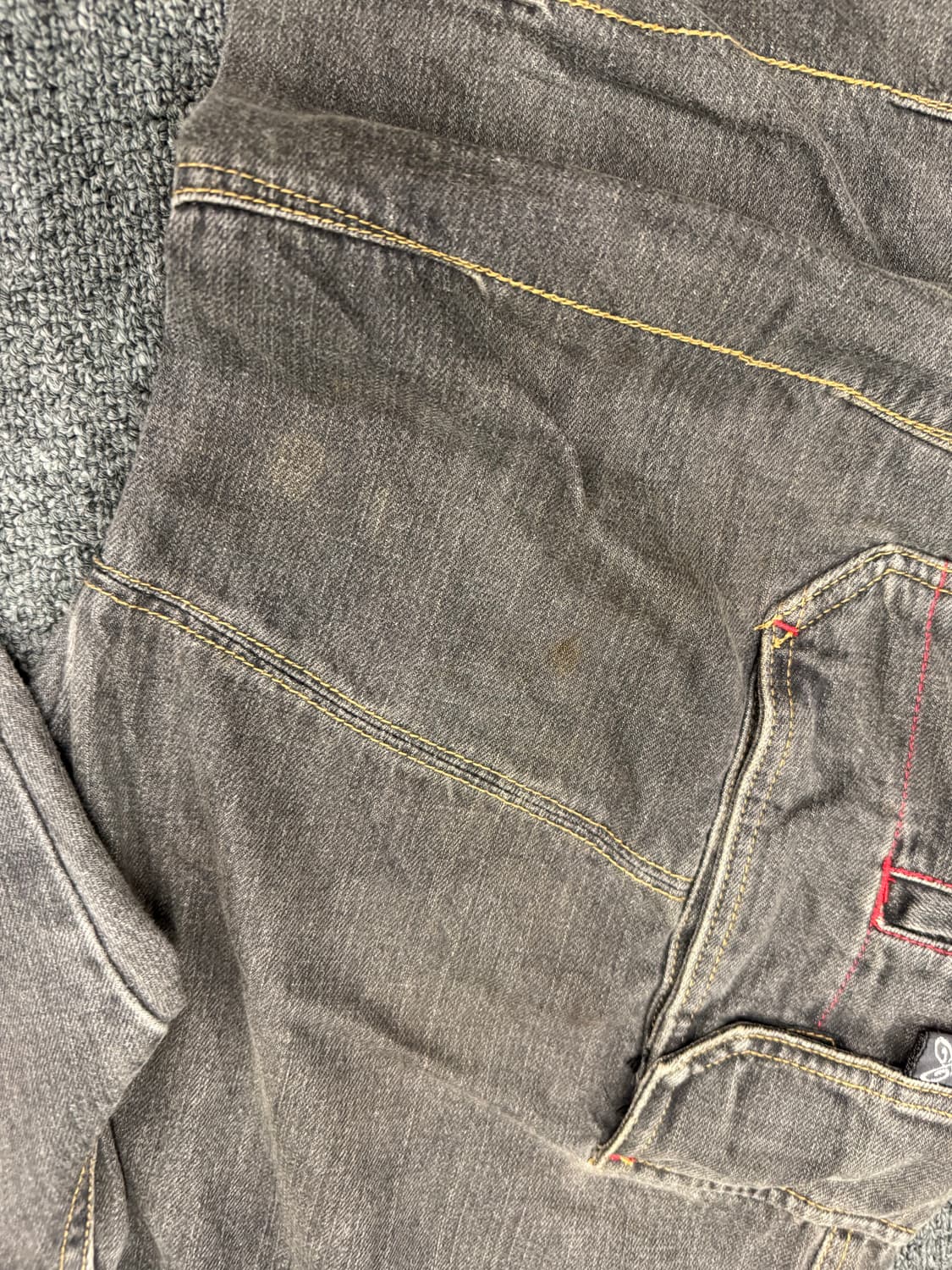 L)PIKO 빈티지 자수&프린팅 흑청 카고팬츠 상품이미지6