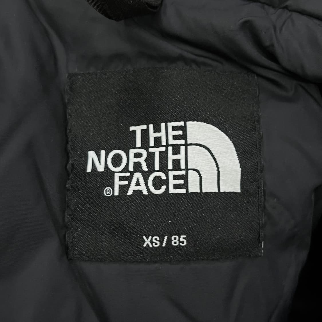 노스페이스 눕시 블랙 패딩 상품이미지5