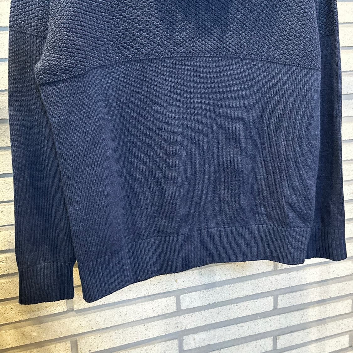 Aquascutum 아쿠아스큐텀 숄카라 울니트 와플텍스처 디테일 블루 상품이미지5