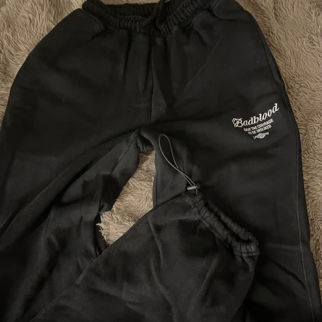 배드블러드 블랙 트레이닝바지 상품이미지1