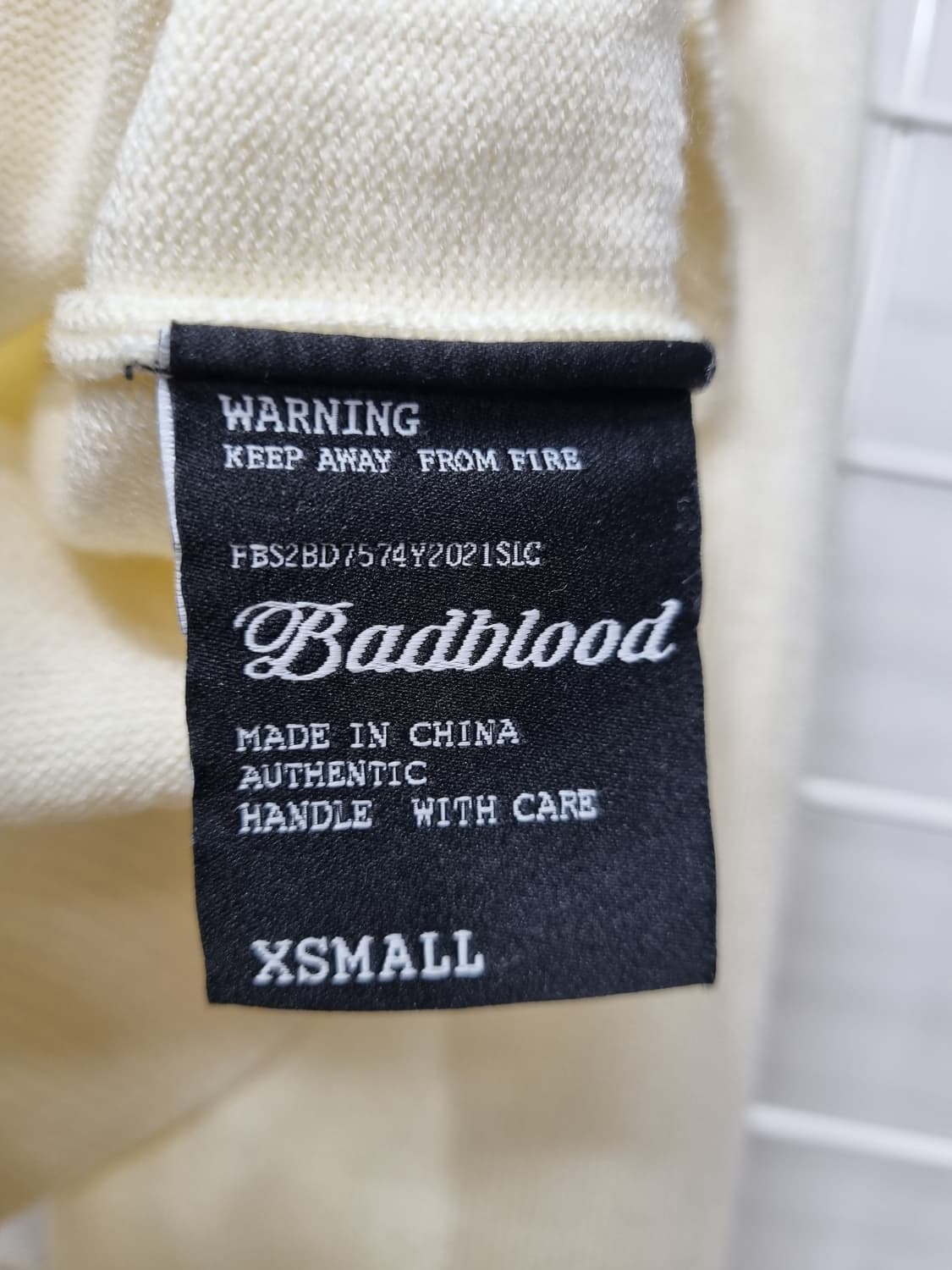 배드블러드 크롭 니트가디건 XS (봄) 상품이미지6