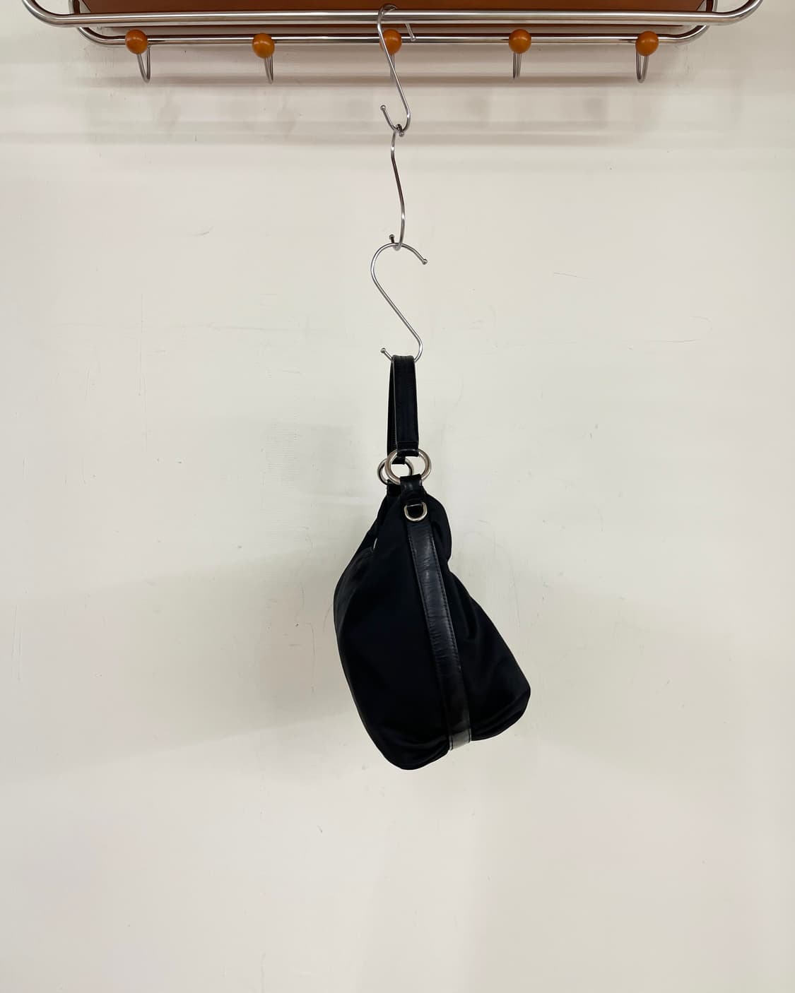 프라다 리에디션 2006 나일론 핸드백 상품이미지5