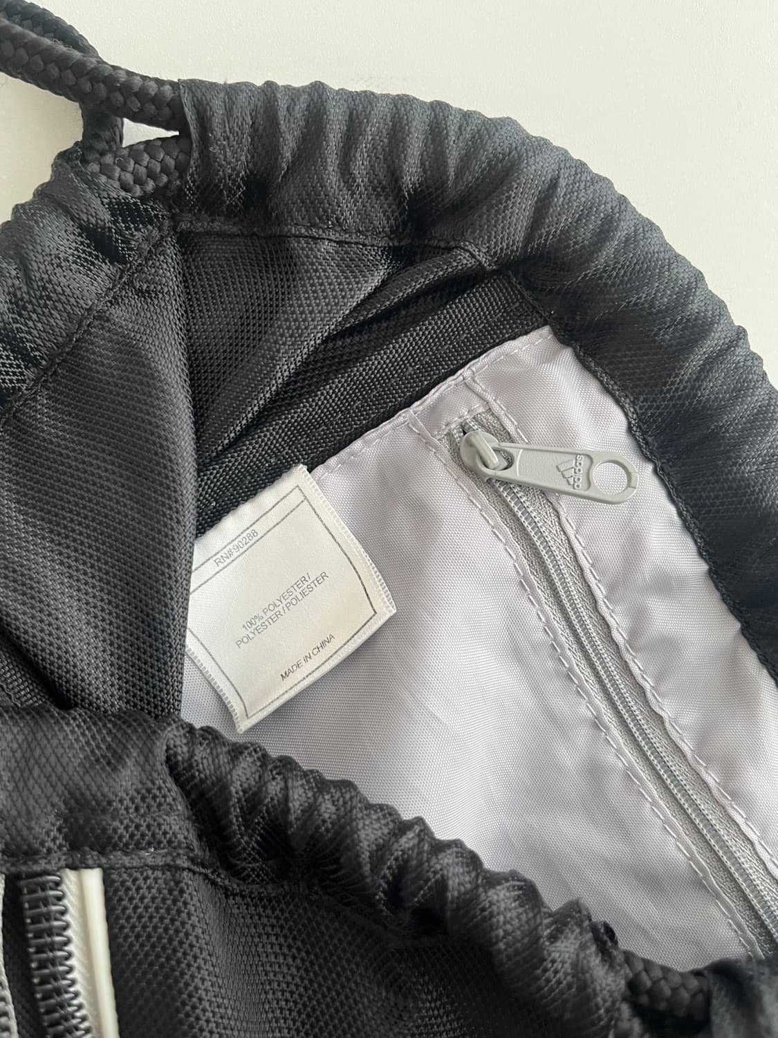 아디다스 짐색 백팩 블랙 상품이미지4