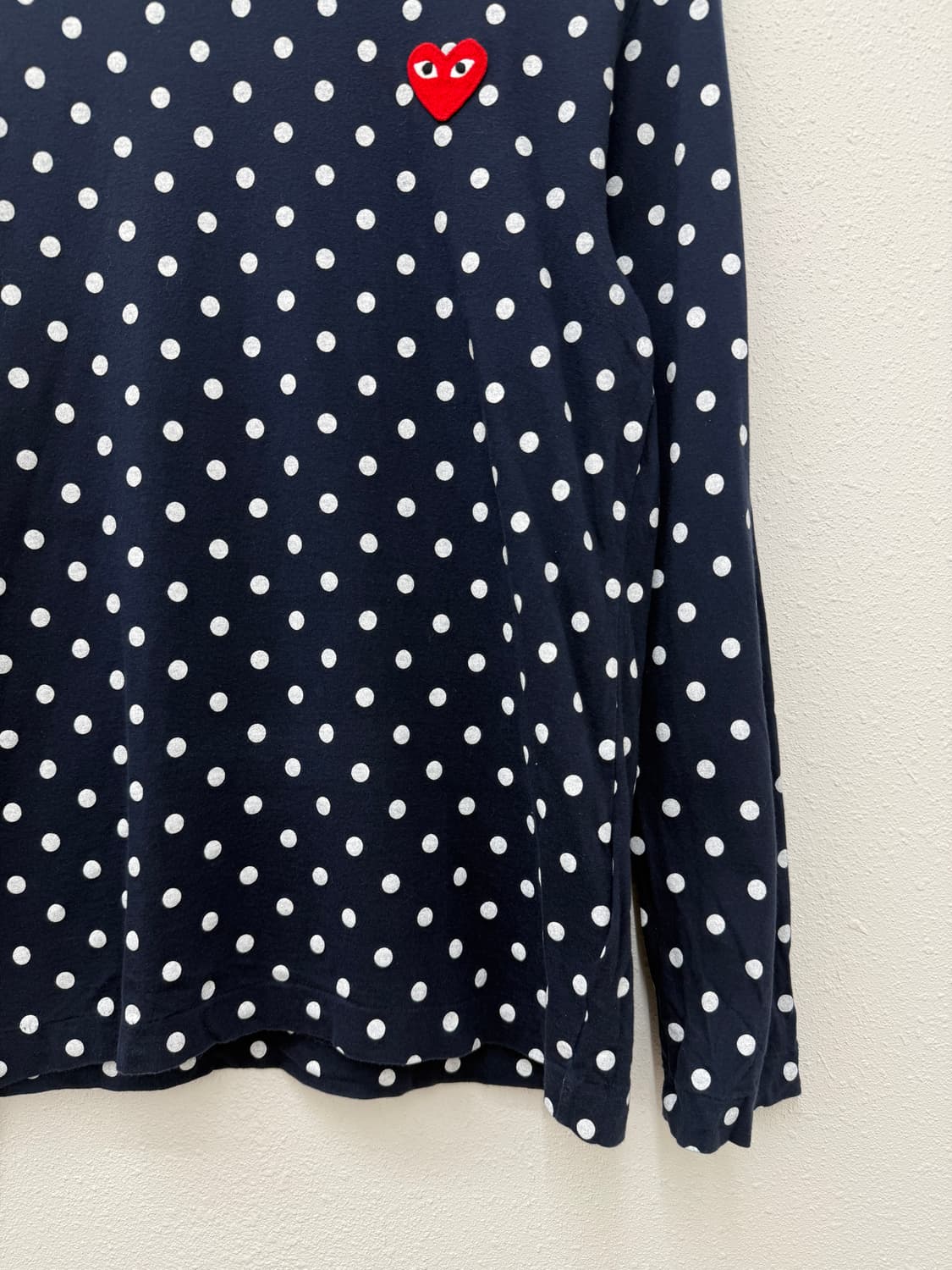 꼼데가르송 플레이 도트 긴팔 네이비 티셔츠 상품이미지3