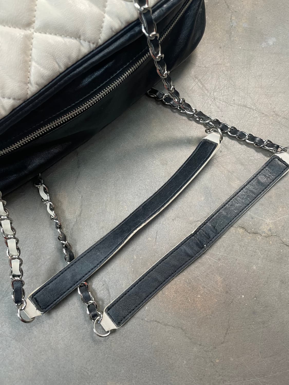 마뗑킴 빅 퀼팅 숄더백 상품이미지4