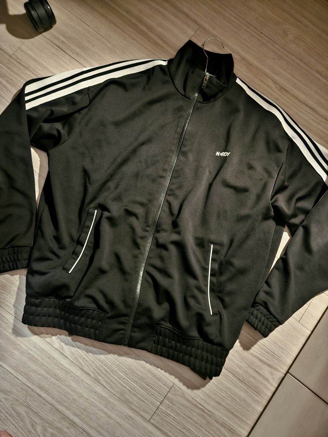 널디 트랙탑 블랙 상품이미지1