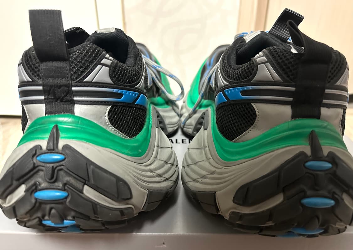 [42] 발렌시아가 10xl 스니커즈 런웨이 상품이미지3