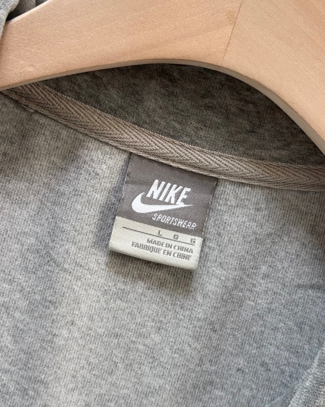 Nike 나이키 00’s 그레이배색 벨루어 트랙탑 상품이미지6