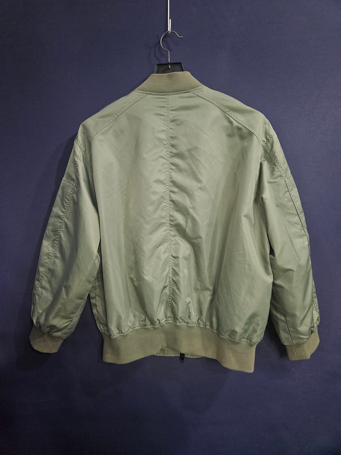 에이티 식스 로드 카키 남성 세미오버핏 100 항공점퍼 자켓  상품이미지2