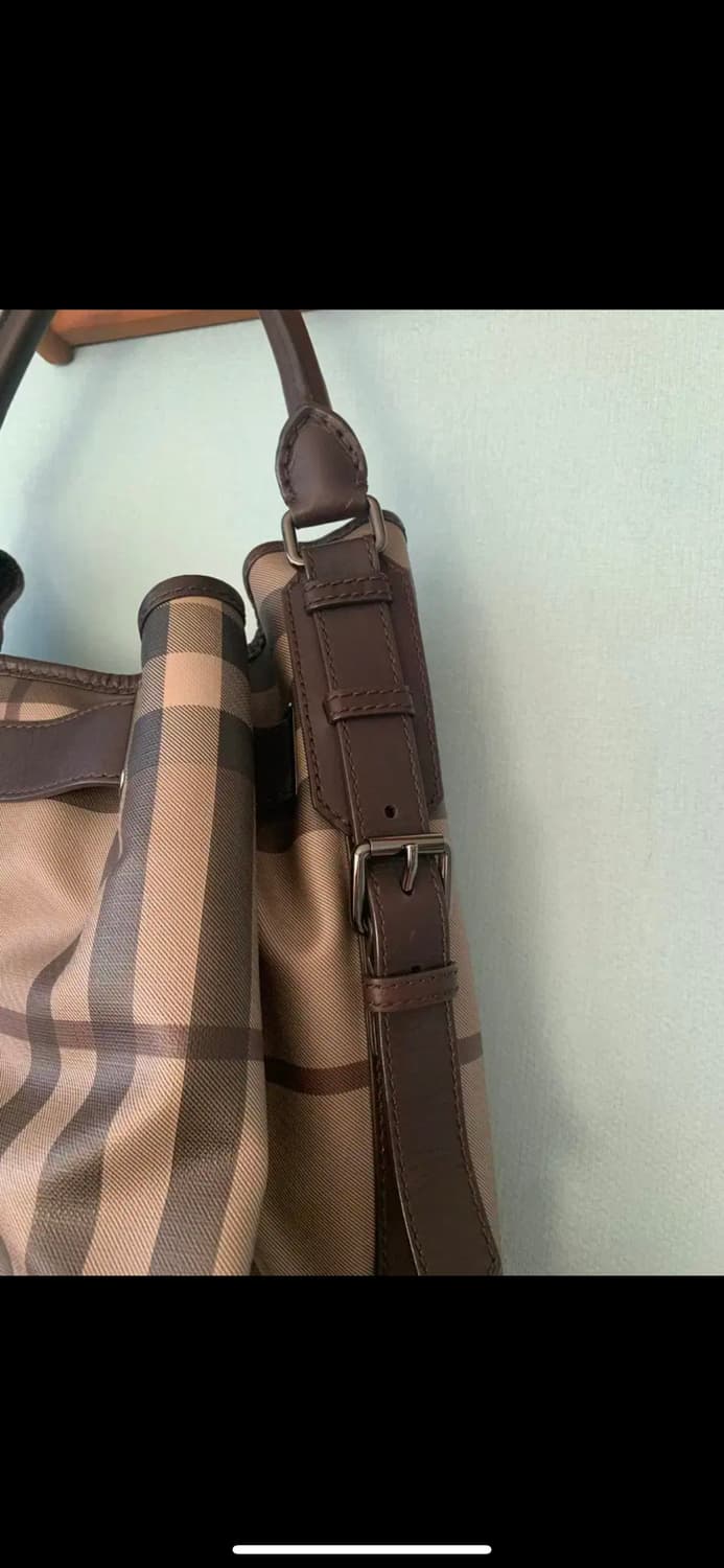 버버리 숄더백 정품 상품이미지7