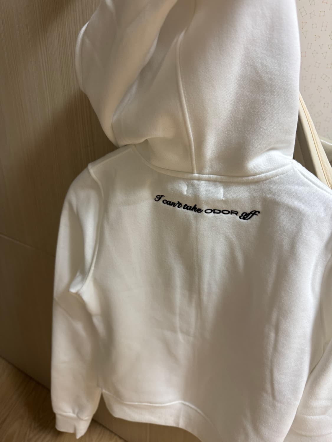 오도어 후드집업 상품이미지5