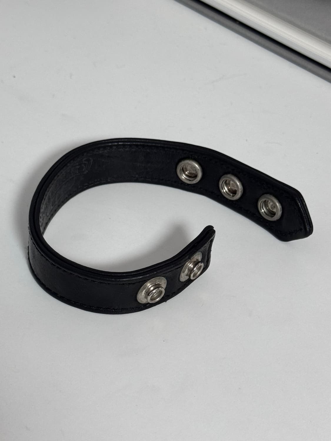 크롬하츠 3버튼 2스냅 레더 브레이슬릿 상품이미지4