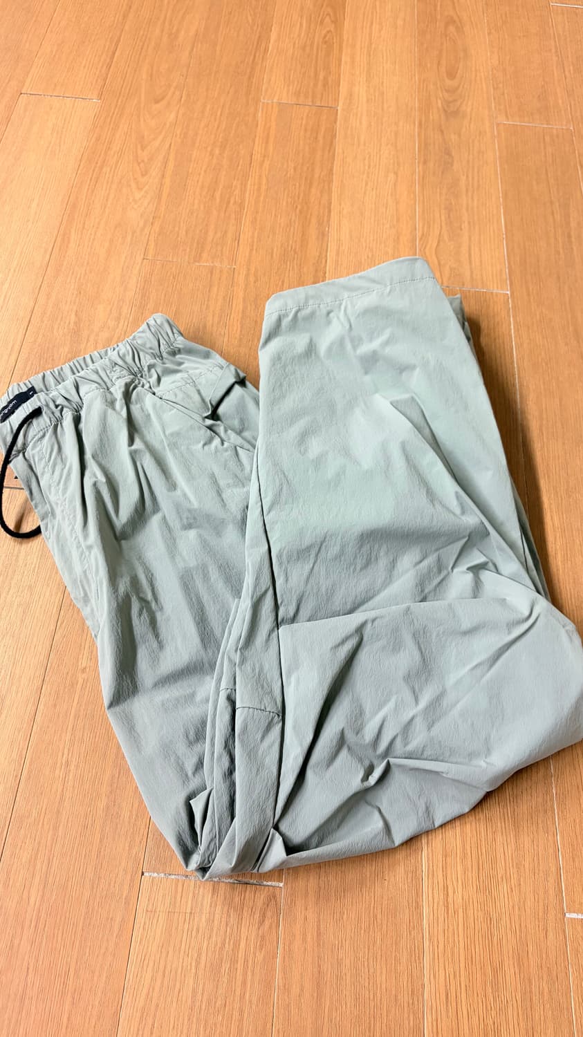 [1] 해칭룸 스노우 오버팬츠 파스텔 올리브 상품이미지3