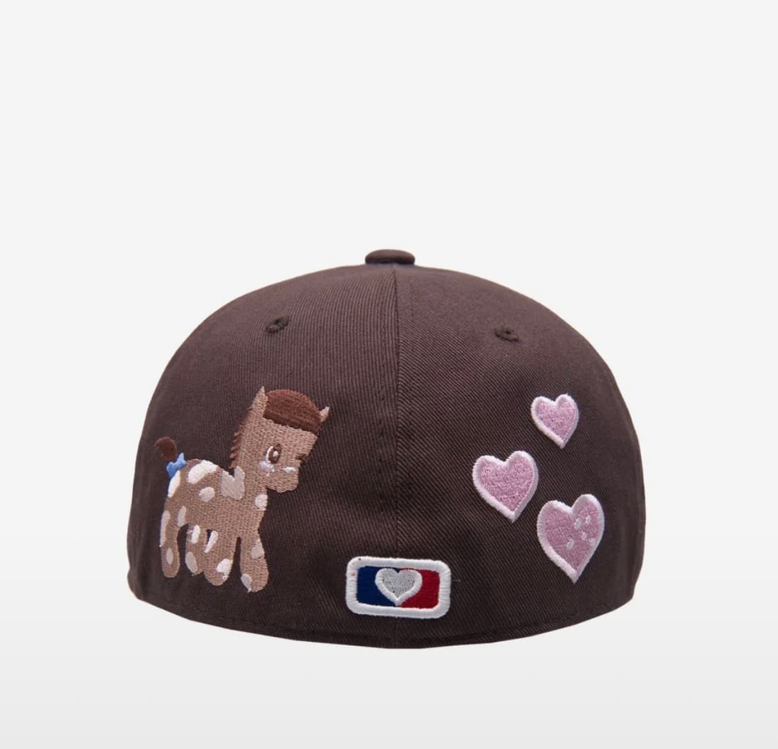 더뮤지엄비지터 PONY EMBROIDERY CAP (BROWN) 모자 상품이미지1