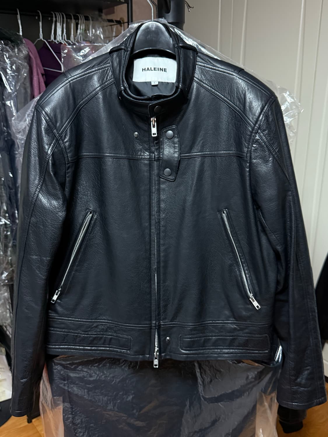 알렌느 - 벨티드 3D 레더 바이커 자켓 (블랙/1) 상품이미지1