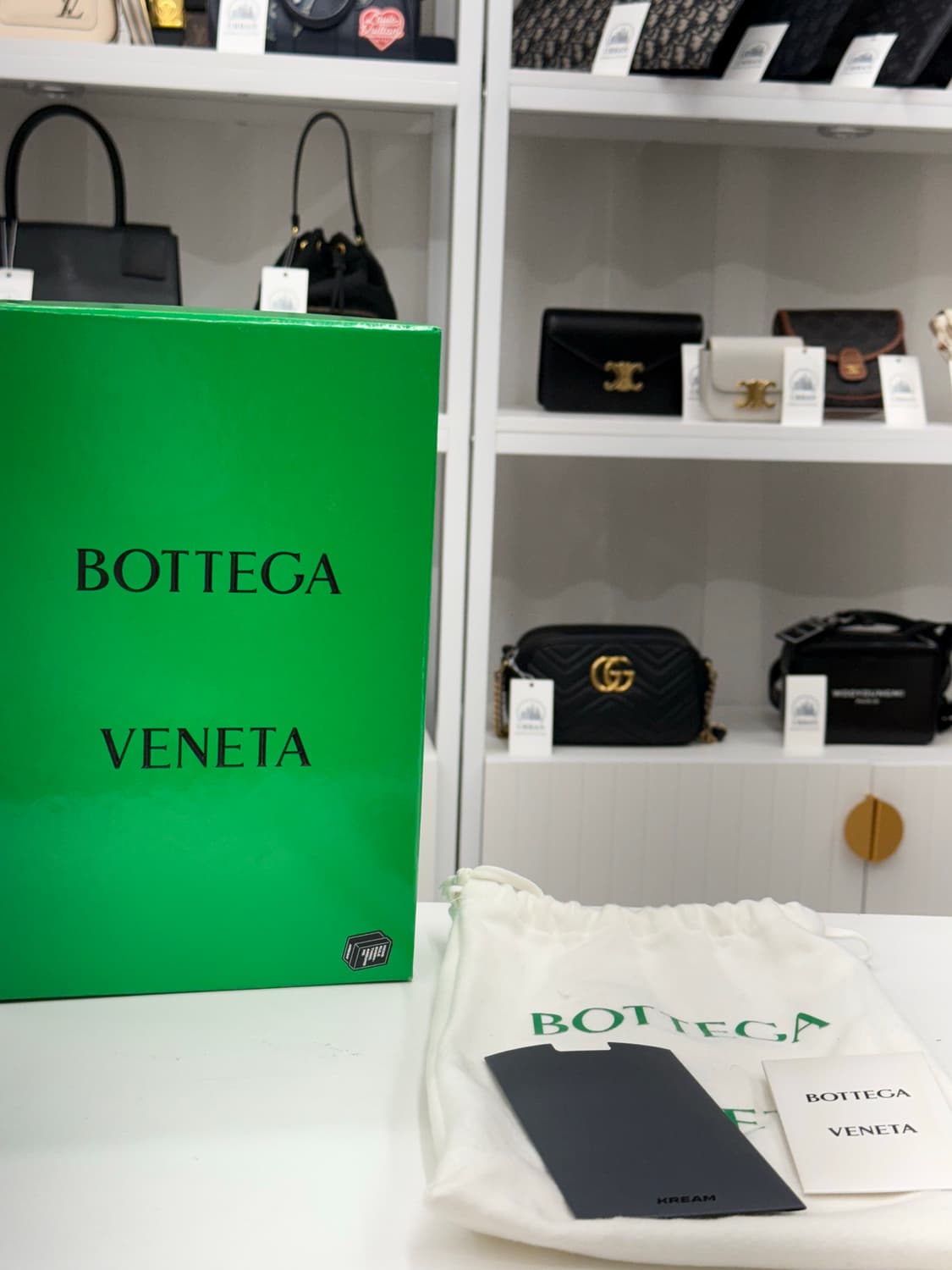 [미니] 보테가베네타 레더 카세트백 상품이미지9