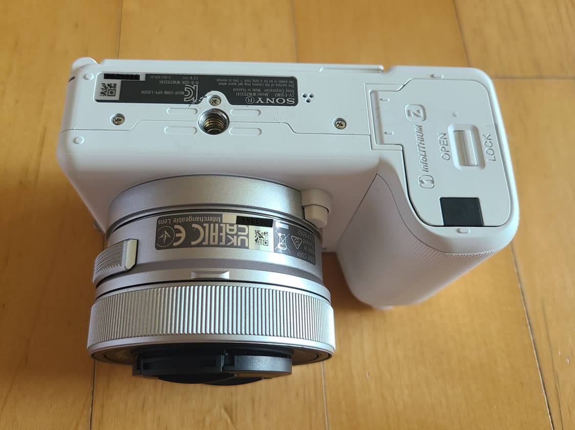 소니 ZV-E10M2 + 1650 OSS II 화이트 미러리스 풀박스 상품이미지5