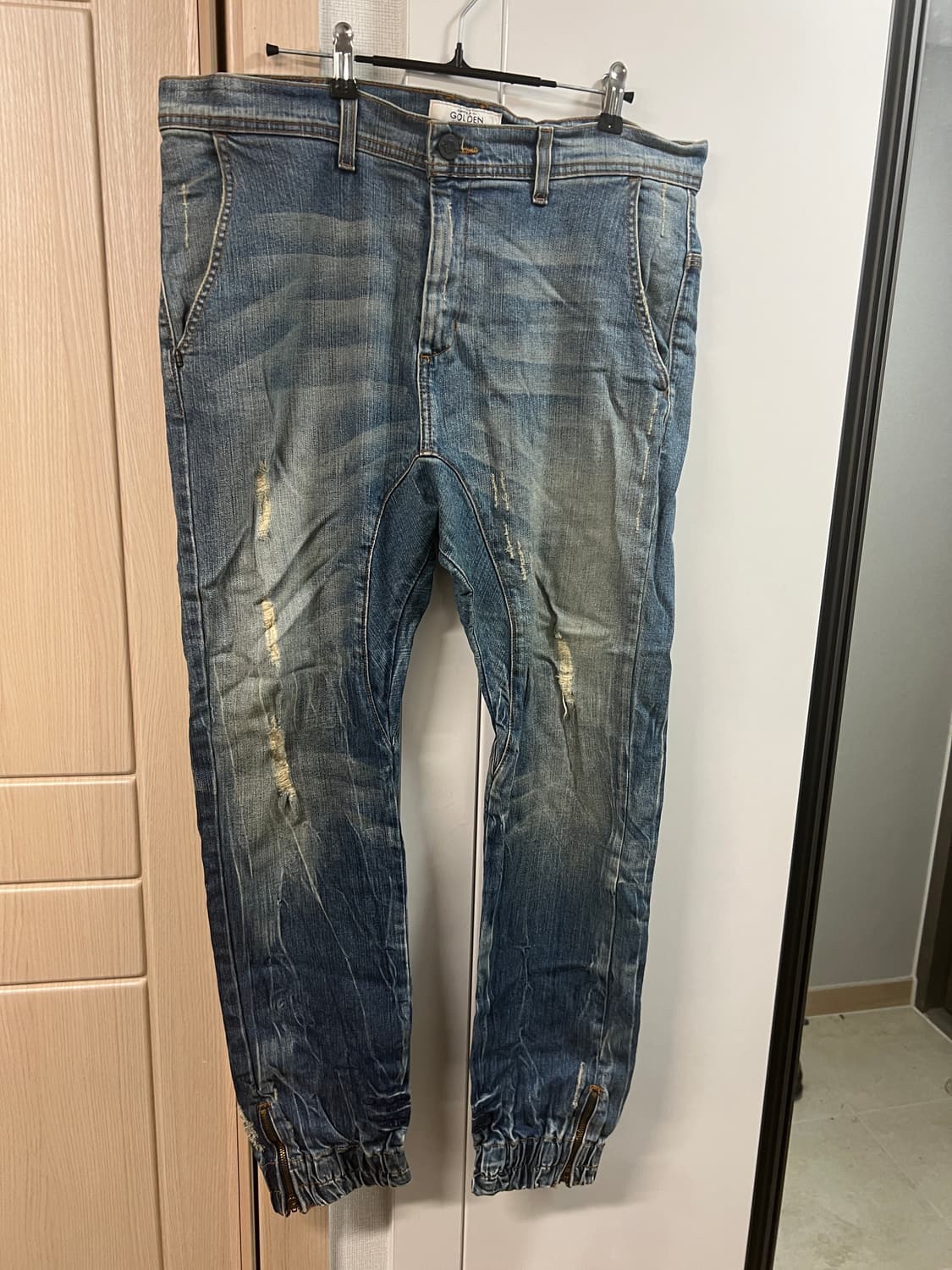 [38] 골든데님 워싱 데미지 조거 팬츠 상품이미지1