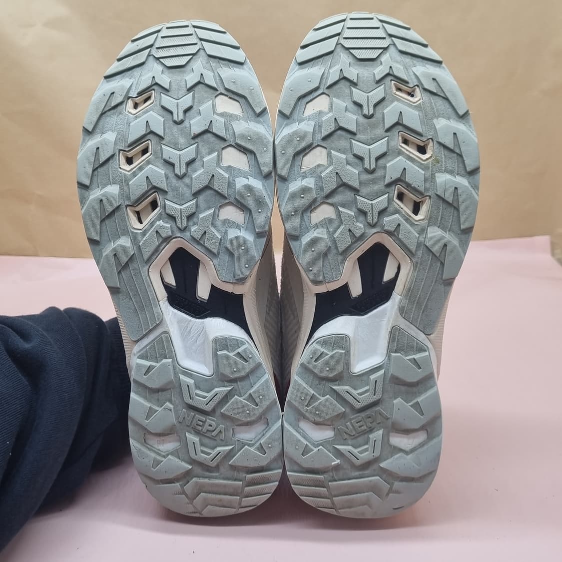 네파 고어텍스 여성하이킹화240 상품이미지3