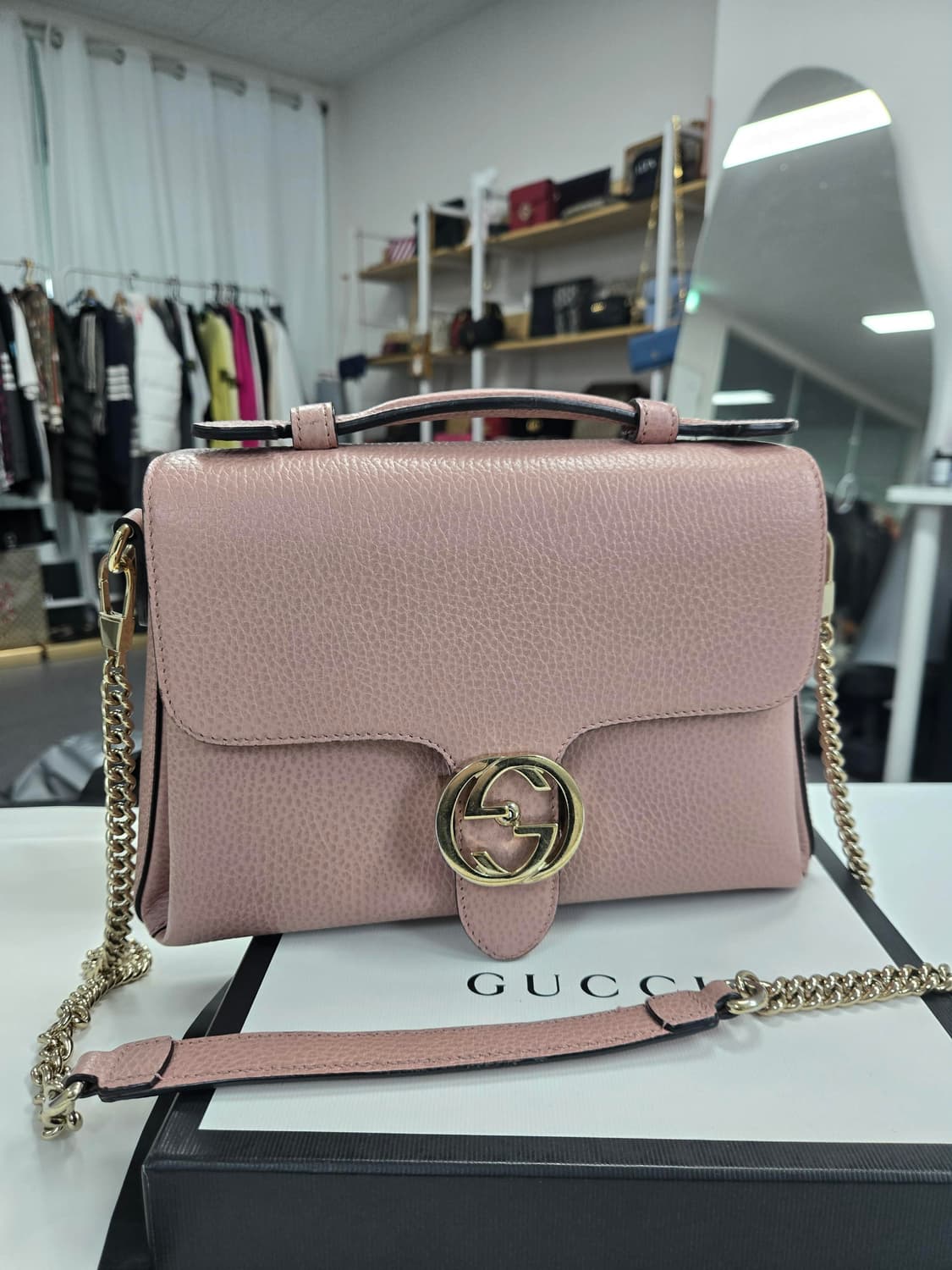 [50%세일] 구찌 인터로킹 숄더백 상품이미지1