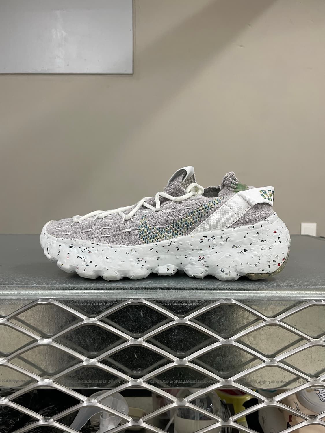 나이키 스페이스 히피 04 라이트 본 235 상품이미지1