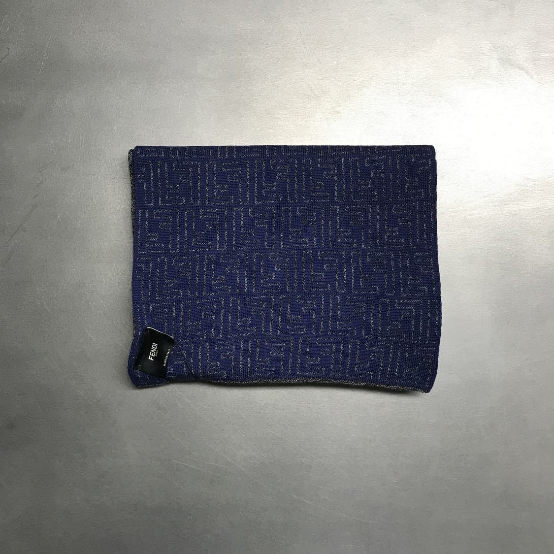 펜디 로고 네이비/그레이 머플러 상품이미지2