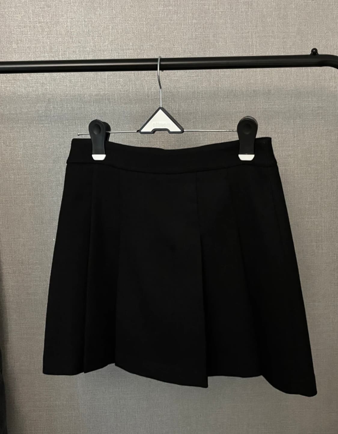 미쏘 블랙스커트 상품이미지1