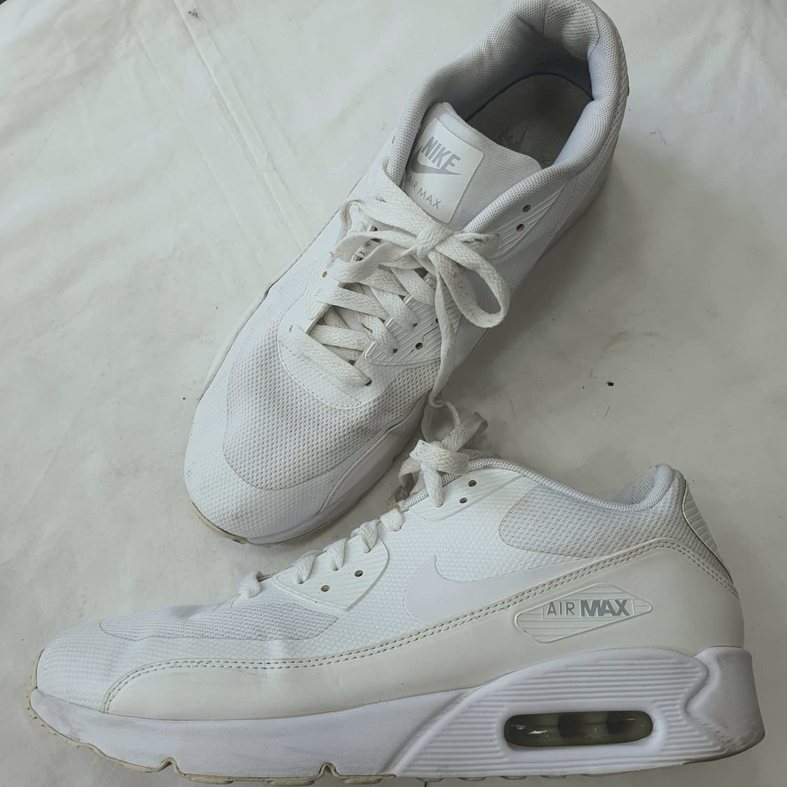 나이키 에어맥스90 에센셜 올흰 (285) 상품이미지1