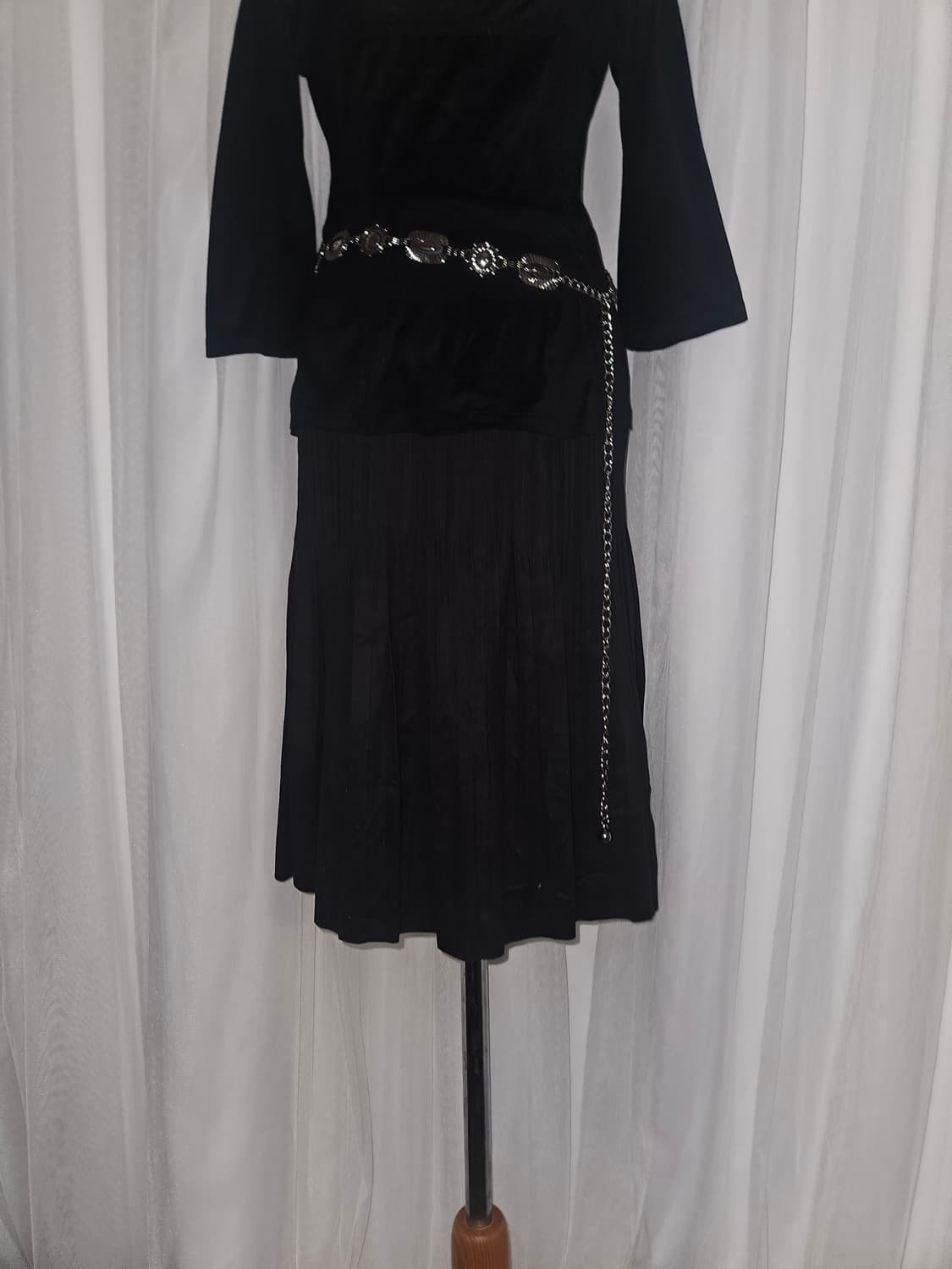 vingt-trois 공겜 히메 세무 플리츠 미디 스커트 상품이미지2