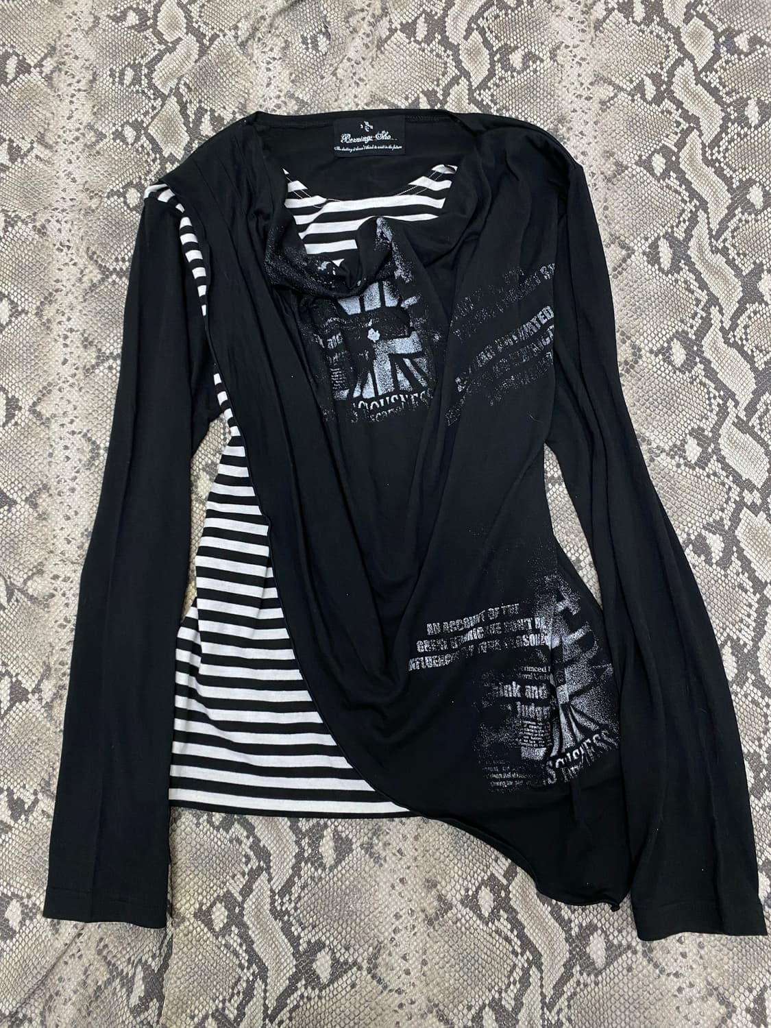 [Bernings sho]Stripe Layered Print Sleev 상품이미지1